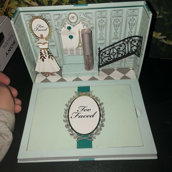 TooFaced La Petite Maison palette - Picture 4 of 5